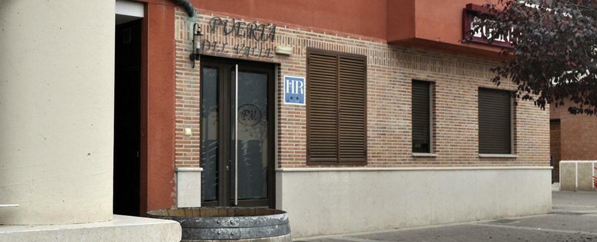 Hostal Puerta del Valle La Cistérniga Esterno foto