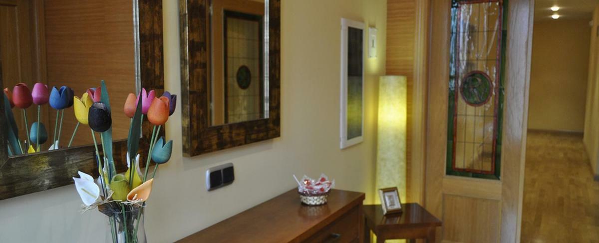 Hostal Puerta del Valle La Cistérniga Esterno foto